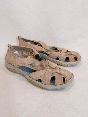 Clarks Privo Sport Sandals Womens 8.5 Beige Suede Bungee Strappy Comfort Shoes.